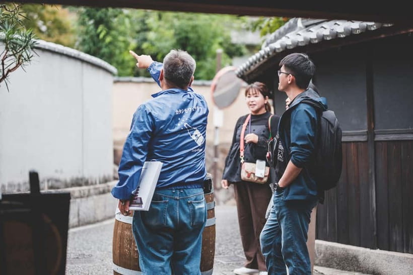 Osaka Winery Tour with Wine Tasting & Vineyard Walk - Wine tasting 101: three Japanese wines, small bites, and how to taste smarter