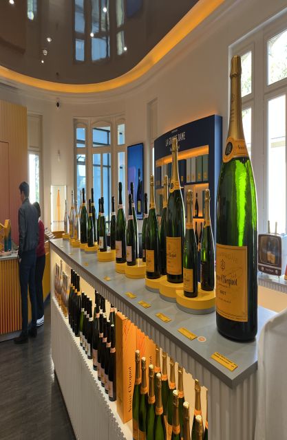 Paris: Private Epernay Trip with Champagne Vineyard Tastings - Épernay and a major house tour: Moët & Chandon when available