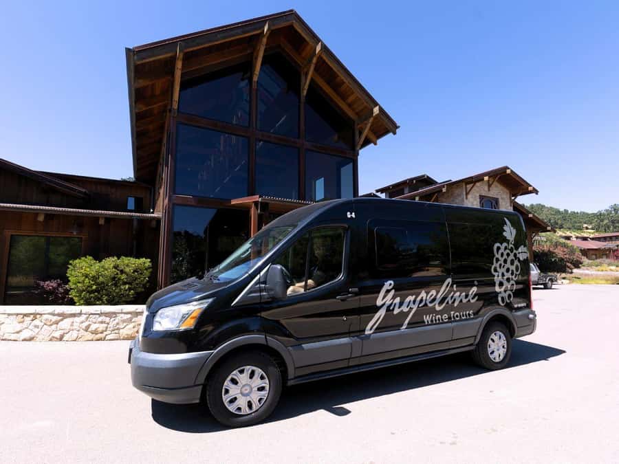 Paso Robles: 3-Winery Tour with Tastings and Lunch - The Deli Picnic Lunch by Whiskey N Rye: Pick Your Perfect Option