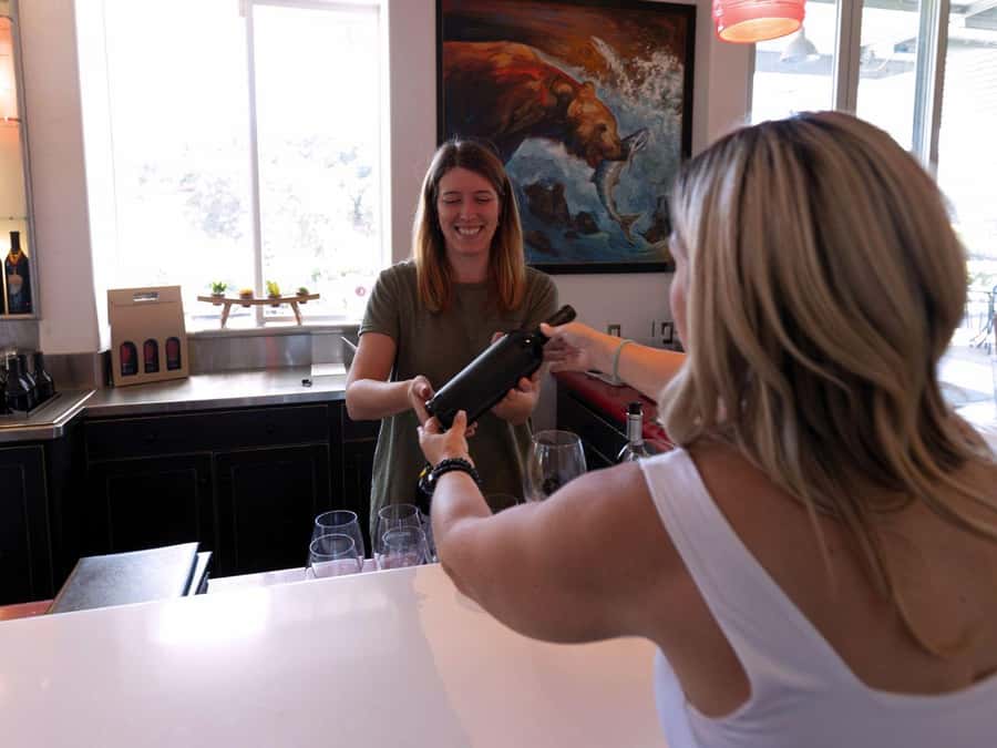 Paso Robles & Atascadero: 3-Winery Tour Including Lunch - Winery stop 2: views, varietals, and the smart move on tasting fees