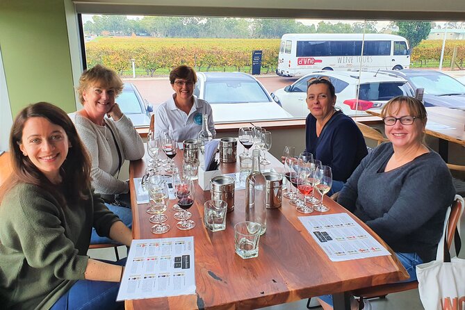 Perth Wine Region and Mandoon Estate - Guided Kayak Tour - Launching from Mandoon Estate and feeling the Swan River change
