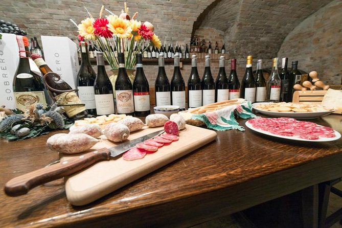 Piedmont Winery Tour: Taste Barolo, Barbaresco & Traditional Food - The tasting lineup: Barolo, Barbaresco, Barbera, Moscato and two digestifs