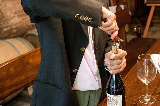 Piedmont Winery Tour: Taste Barolo, Barbaresco & Traditional Food - Sobrero Vini meets Monforte d’Alba: the setting and your first steps