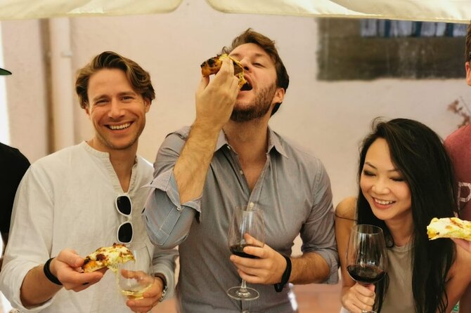Pizza Masterclass and Wine Tour in the Minardi Vineyard - Group size and energy level: small enough to feel personal