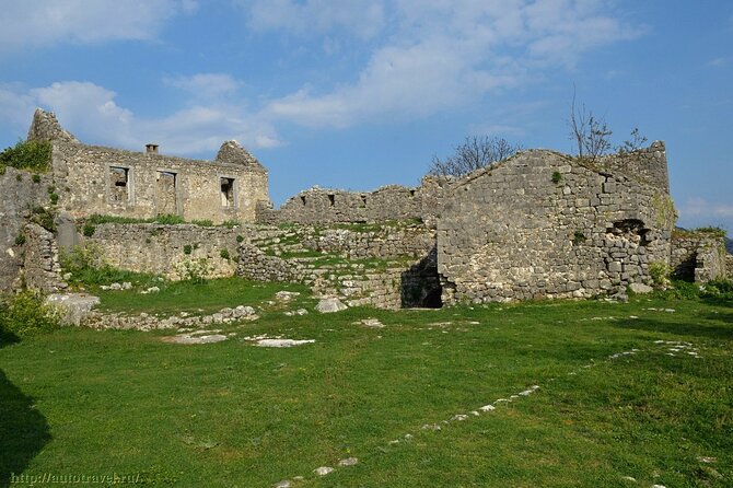 Podgorica Historic, Safari and Winery tour - Skadar lake and River Crnojevica - Price and logistics in Podgorica: pickup, timing, and comfort