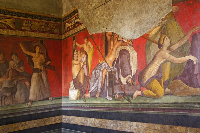 Pompeii, Herculaneum and Winery on Vesuvius with an Archaeologist - Why Pompeii and Herculaneum Work So Well in One Day
