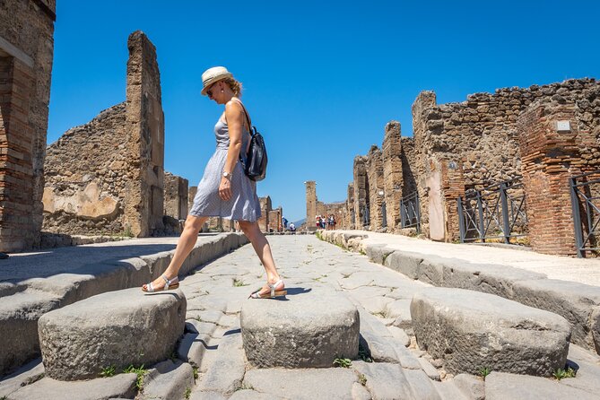 Pompeii & Herculaneum Private Tour: Fast-Track, Winery & Lunch - Key things that make this tour worth your time