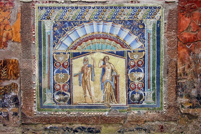 Pompeii Private Day Tour and Winery Stop - Pompeii: walking the ancient streets like you own the day