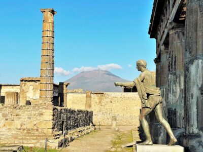Pompeii-Vesuvius & Winery All Inclusive Tour From Positano - Pickup and the Small-Group Advantage From Positano or Praiano