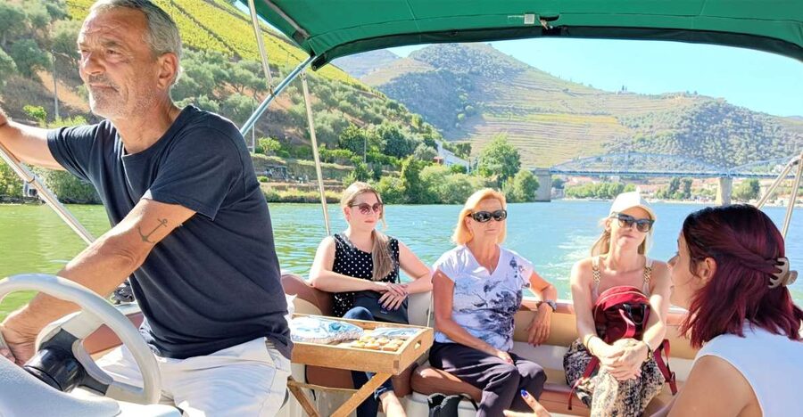 Porto: Douro Valley Private Grand Experience - Private - The 640-Meter Viewpoint Stop: Where the River Makes Sense