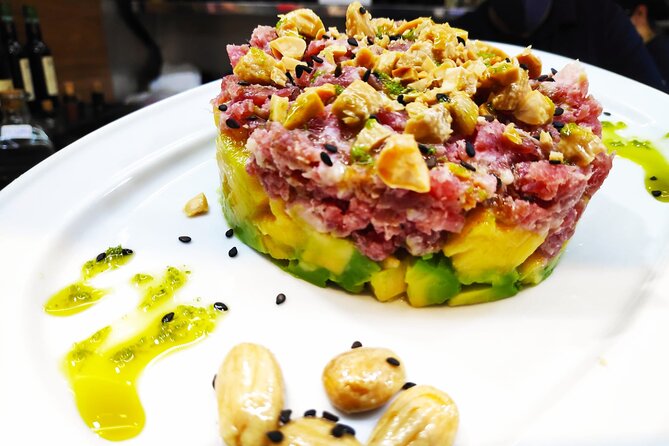 PREMIUM TAPAS TOUR: Paella, Market Tastings, and Winery - The paella lunch stop: what you should look for