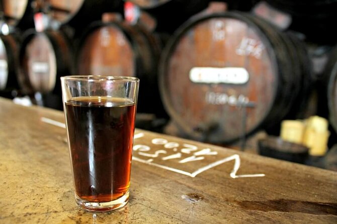 PREMIUM TAPAS TOUR: Tapas, Paella and Winery - Guided sights without the long detours: Larios, the cathedral, Picasso