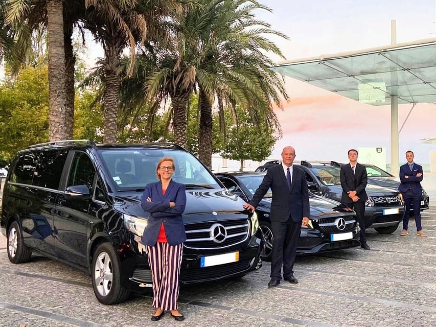 Private day tour to Évora: cork, factory, winery & the city - Giraldo Square coffee break: the best reset point