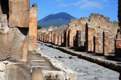 Private day tour to Pompei ,winery, Sorrento from Napoli/Salerno/Amalfi/Positano - Pompeii in the morning: how the optional guide changes the experience