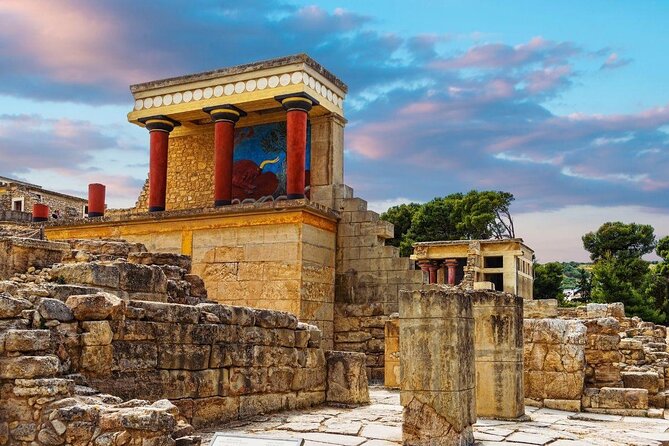 PRIVATE-Knossos Palace-Zeus Cave-Olive Oil Tasting-Old Villages - Key highlights that matter on the ground