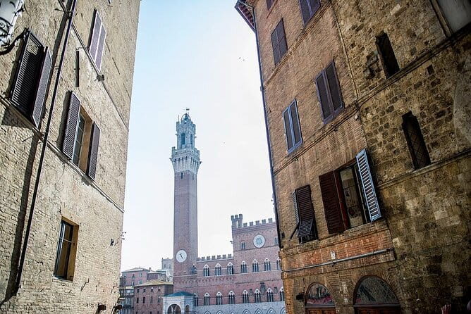 Private Siena San Gimignano Tour from Florence with Winery Lunch - Florence to Siena: starting with comfort and real context