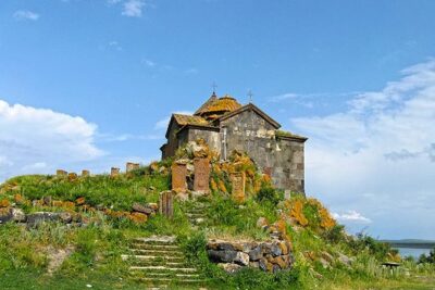 Private tour to Khor Virap, Areni winery, Noravank, Selim pass, Hayravank - Noravank Monastery: 13th–14th Century Armenia in About an Hour