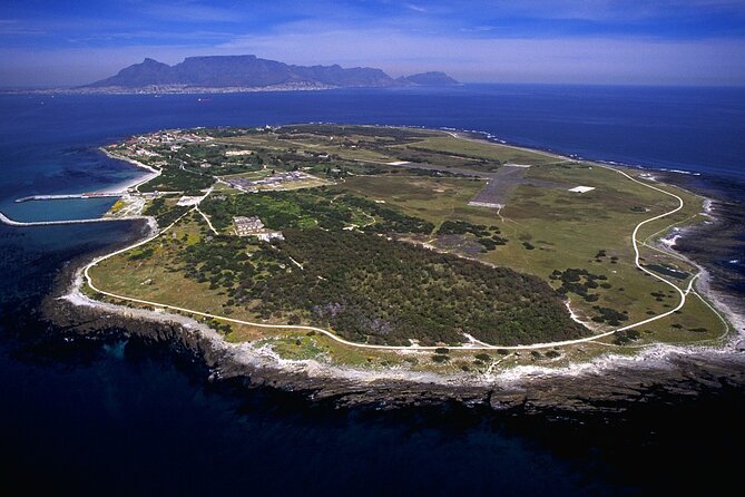 Private tour to Robben Island Kirstenbosch and Constantia Winery - What makes this tour feel good in real life