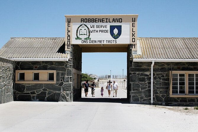 Private tour to Robben Island Kirstenbosch and Constantia Winery - Meeting point and timing: the schedule you should plan around