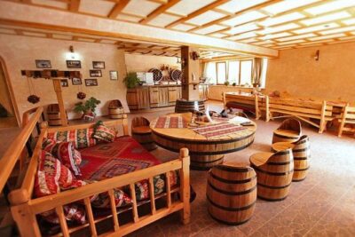 Private wine tour to Khor Virap, Areni winery, Noravank - Noravank monastery: medieval architecture and a quieter pace