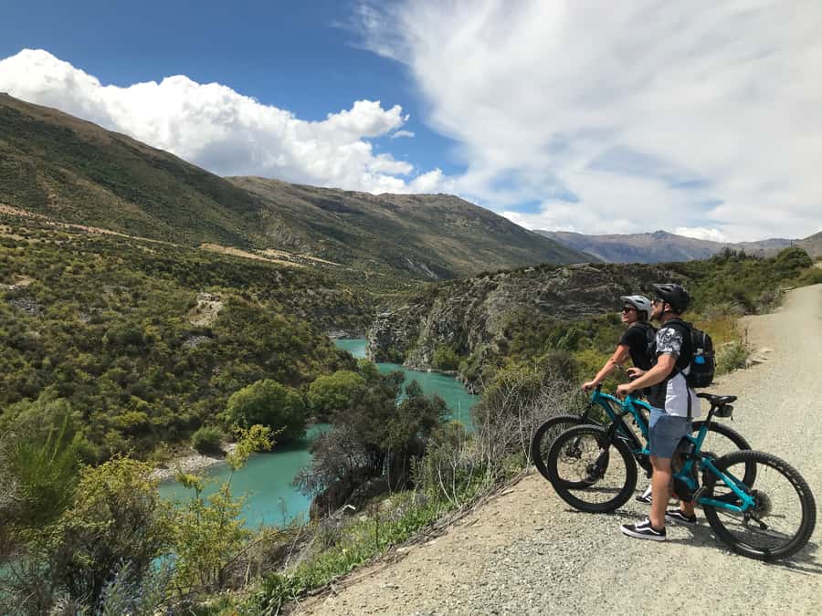 Queenstown: Guided E-Bike Tour with Winery Visits & Tastings - Price and value: is $194 fair for 2 wineries and 6 hours of guided riding?