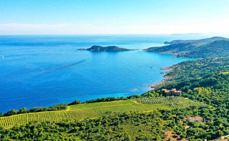 Ramatuelle: Tracks & Tasting Winery Tour by Mountain E-Bike - Why Ramatuelle and St. Tropez fit a bike-and-wine day