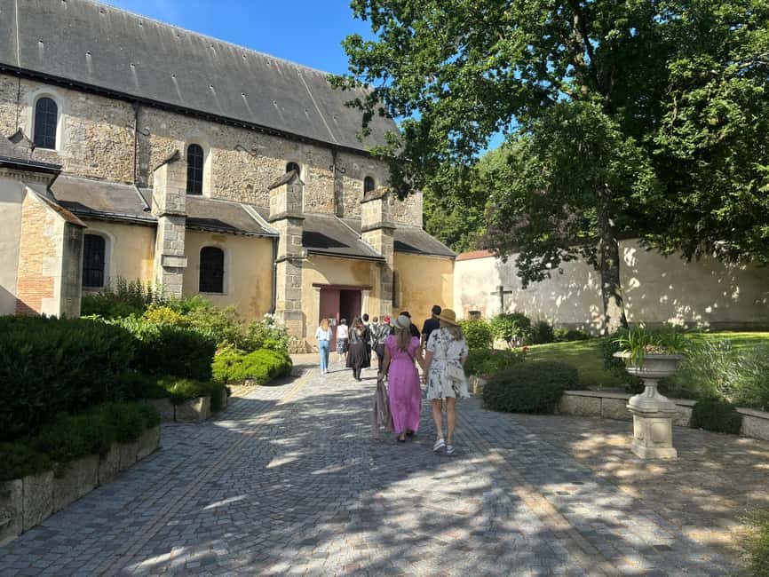 Reims: Moët & Chandon and Family-Run Winery Day Tour & Lunch - Lunch Paired With Champagne at a Family-Run Estate