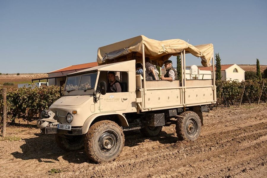 Ribera del Duero: Experience, vineyard, and 4x4 ride, plus an aperitif and tasting. - Who’s Running the Show: Sommelier-Led, With Winemaker- and Field-Tech Input