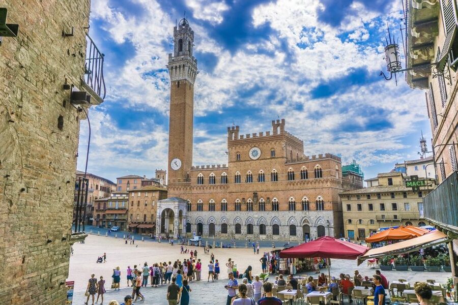 Rome: Private Tour to San Gimignano, Siena & Winery Visit - Val d’Orcia on the return: using the ride to relax