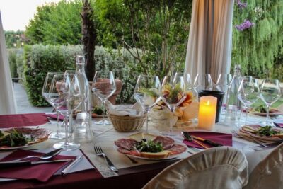 San Gimignano: Lunch or Dinner at a Winery with Wine Tasting - Wine tasting rooms and how the meal pairs with your glasses