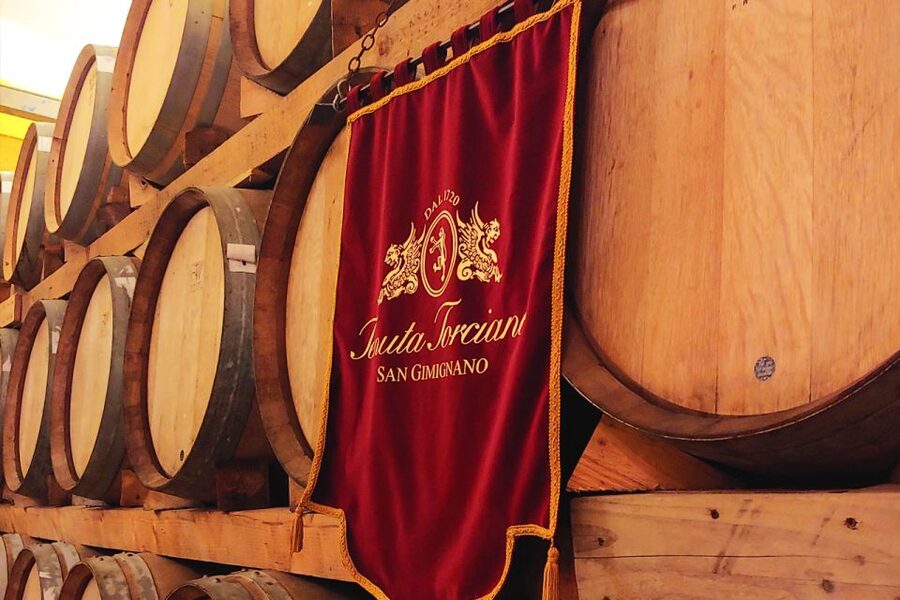 San Gimignano: Lunch or Dinner at a Winery with Wine Tasting - Buying bottles to take home, without feeling ripped off