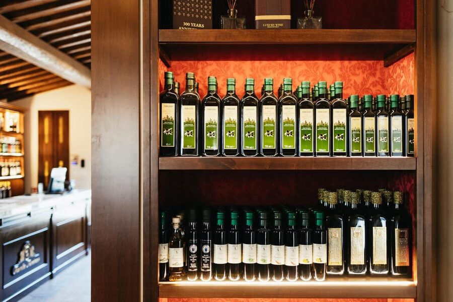 San Gimignano: Tuscan Vineyard Lunch with Wine Tasting - Best fit: who will enjoy this most in San Gimignano