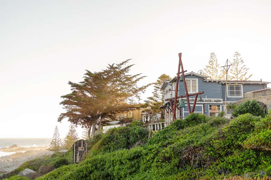 Santiago: Veramonte Vineyard, Isla Negra and Algarrobo, - Algarrobo Coast and Pine Forest Stops: Real “Traditional Resort” Vibes