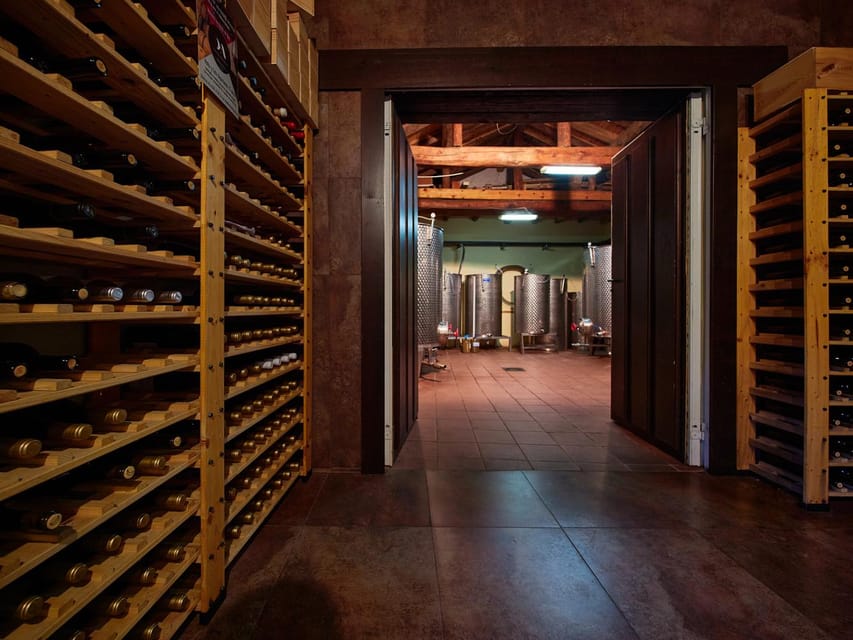 Segovia: Winery Tour with Wine Tasting - FAQ