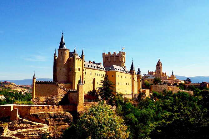 Segovia with Winery & Tasting Small Group Tour from Madrid - From Madrid at 9:30 to Segovia: how the ride shapes the day