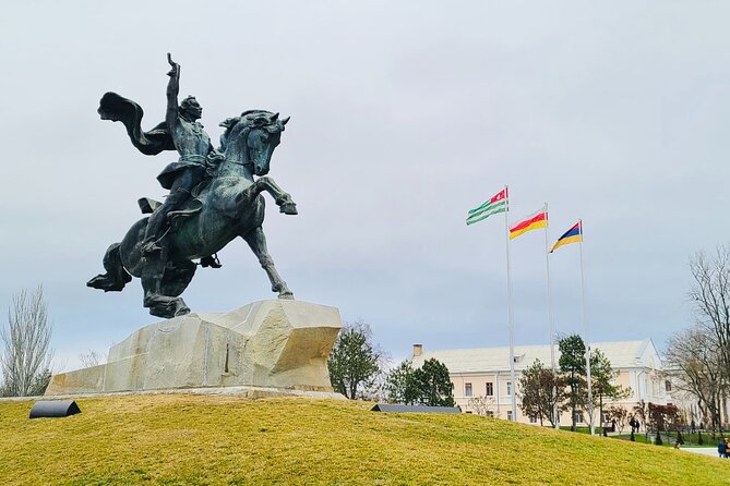 Soviet Heritage of Transnistria and Castle Mimi Winery - Key things you’ll notice on this tour