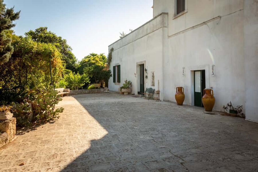 Sunset Escape in Lecce: Vineyard Picnic with Wine Tasting - The Food Basket: Local Salento Flavors, Served Simply