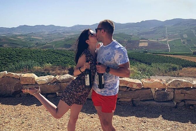 Tastes of the Weekend: Friday Sunset and Saturday Lunch - Cantina Quattrocieli Near Alcamo: The Weekend Timing That Matters