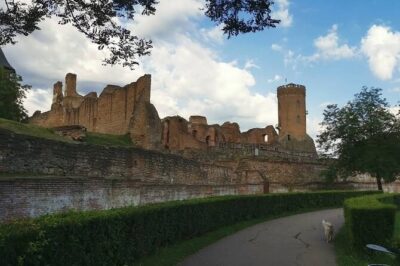 The Real Dracula's Castle in Targoviste, Winery and Dracula' Tomb - Chindia Park: A Calm Reset Between Legends