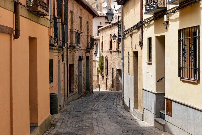 Toledo Full Day with Winery Visit, Tapas and Wine Tasting - Synagoga de Santa María la Blanca: Jewish Toledo in Detail
