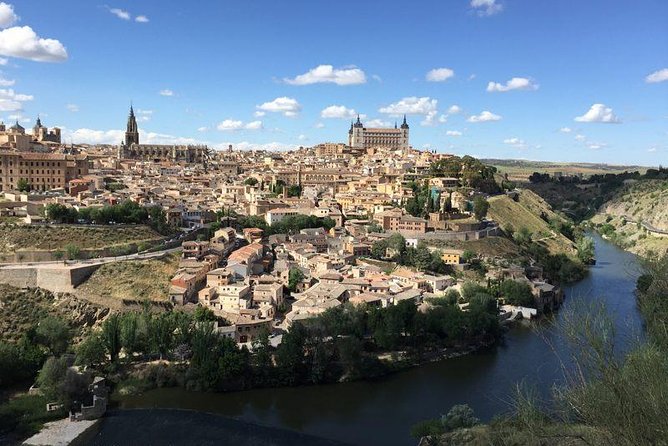 Toledo, Windmills, Winery Small Group Tour with Lunch from Madrid - Toledo’s old city walk: learning fast without feeling rushed