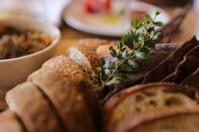 Top Rated: Winery Tour with Lunch in Mendoza - Key things to know before you go