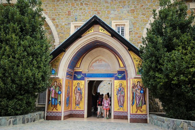 Tour to Troodos, Kykkos Monastery, Omodos and Winery from Paphos - Pickup and schedule: how to not miss the bus
