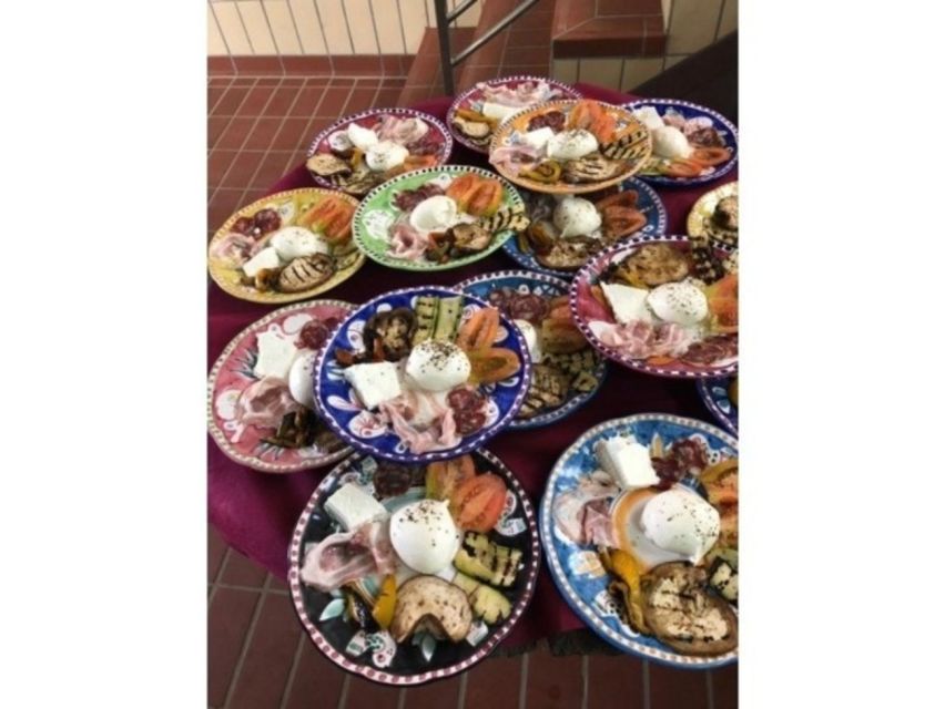 Tramonti: Vineyard & Winery Tour with Tasting & Appetizers - Who this Tramonti winery tour suits best