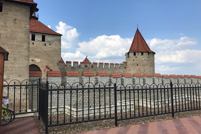 Transdniestria Tour & Milestii Mici Winery - Bendery Fortress and Old-City Streets: A Different Kind of Time Travel