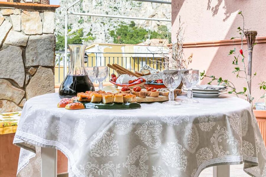 Tuscan Lunch & Winery Tour with Tasting in San Gimignano - Homemade Dessert: Ending Sweet Without Overcomplicating It