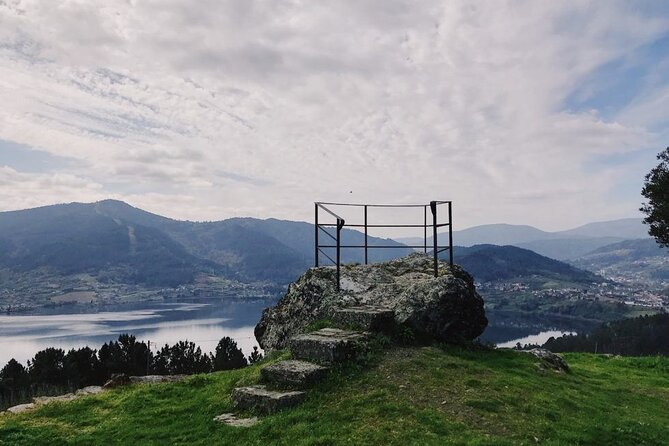 Visit Coastal Vineyard - A 12:00 pm Start With Scenic Momentum in Ribadavia