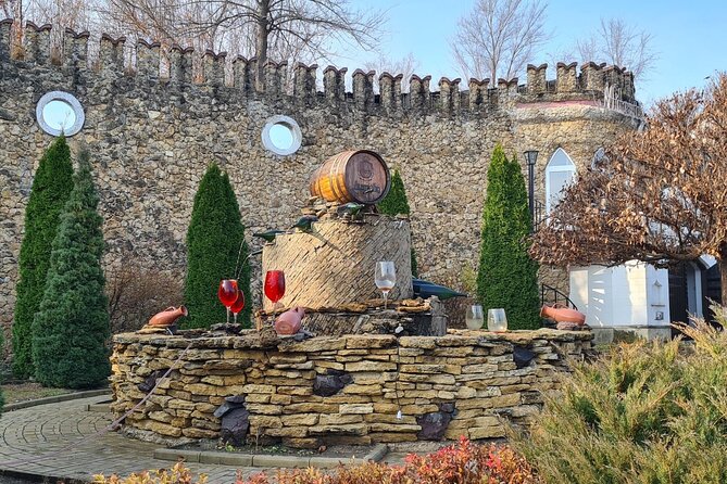 Visit the Largest Winery in the World and Manuc Bei Mansion - Should You Book This Milestii Mici and Manuc Bei Tour?