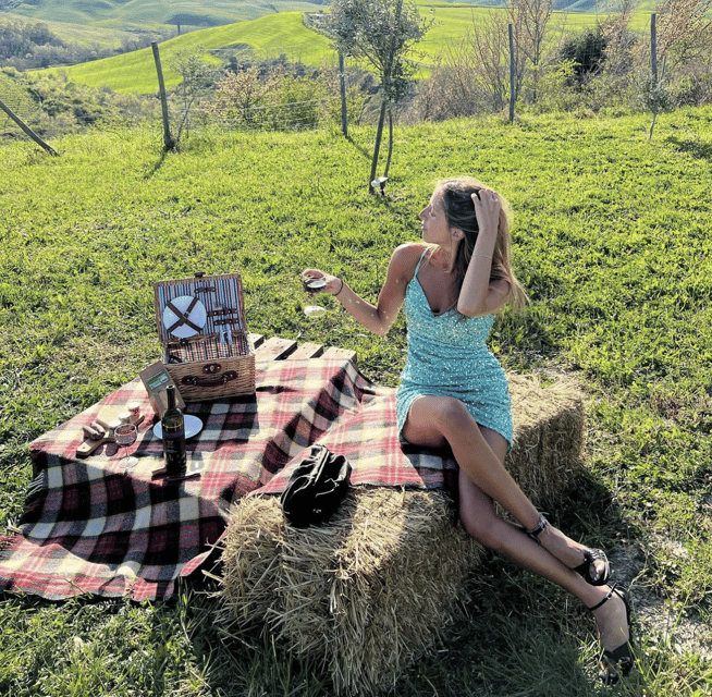 Volterra: Aperivintage aperitif in vineyard whit a Fiat 500 - Price and Value: Is $82 per Person Actually Worth It?