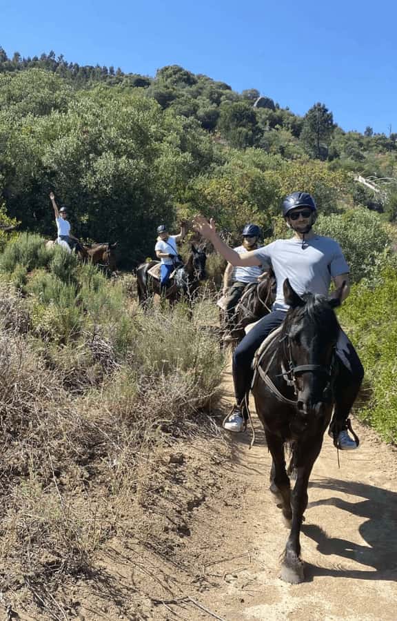 Vrede en Lust Wine Estate: 2H Horse Trail - Practical Tips: What to Bring and What to Wear on a Horse Trail